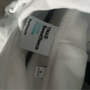 Cozy fleece boyfriend fit aritzia hoodie